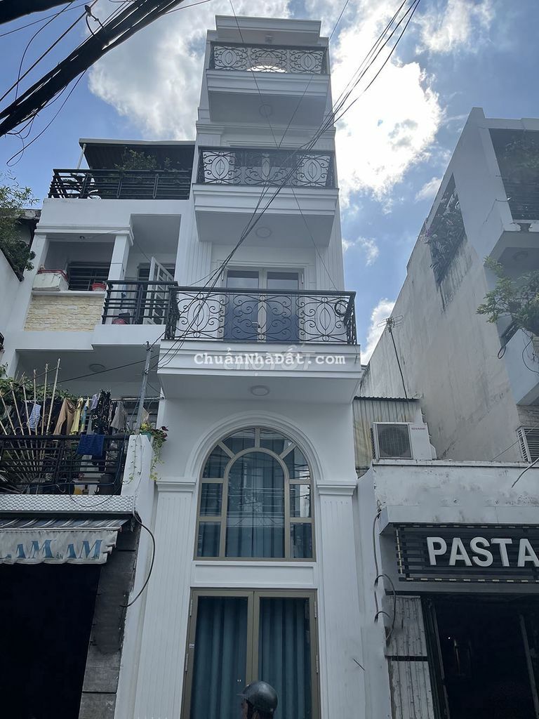 Tuyệt phẩm tk Cổ Điển 4 lầu mặt tiền Cô Giang,Q.PN