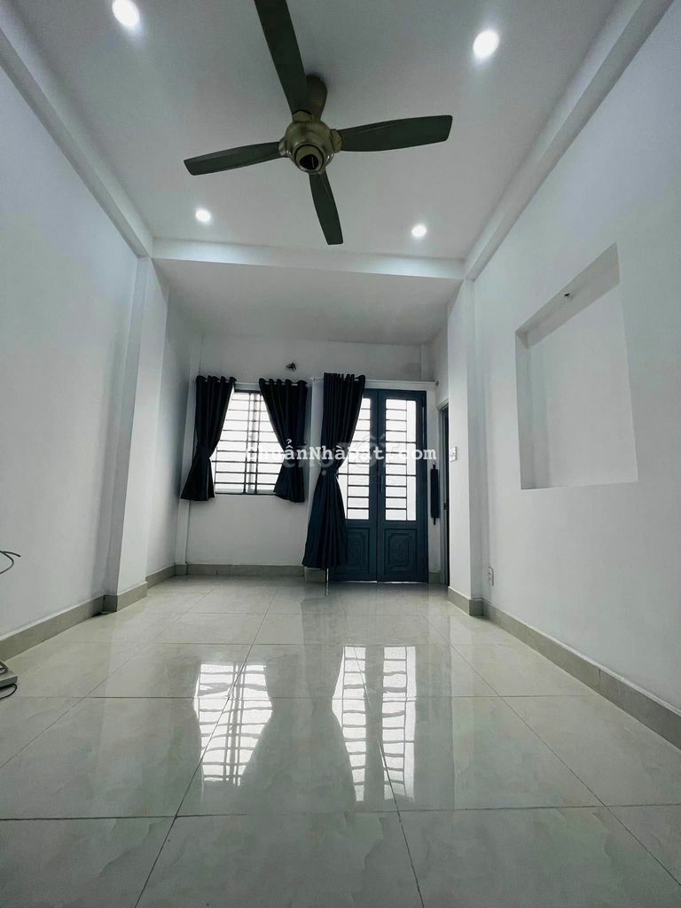 SIÊU PHẨM_TRẦN KHẮC CHÂN_PHÚ NHUẬN_30M2_CHỈ 4,4 TỶ