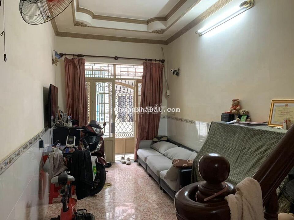 SÁT MẶT TIỀN_HUỲNH VĂN BÁNH_PHÚ NHUẬN_ 4 TẦNG_30M2_CHỈ 5,3TY