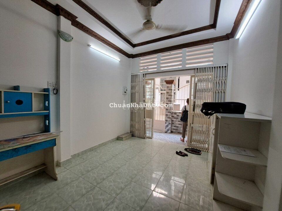 ĐƯỜNG ÍT NHÀ BÁN- VIP NGUYỄN VĂN TRỖI -GIÁP QUẬN 3 -37M2- 2T. CHỈ4TY8