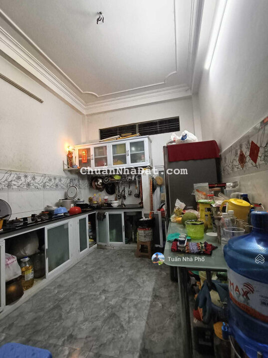 Bán nhà HXH gần MT Huỳnh Văn Bánh. 42m2 - 1T 2L đúc, 3PN 3WC. Giá 7.2 tỷ TL Bán nhà HXH gần MT Huỳnh Văn Bánh. 42m2 - 1T 2L đúc, 3PN 3WC. Giá 7.2 tỷ TL