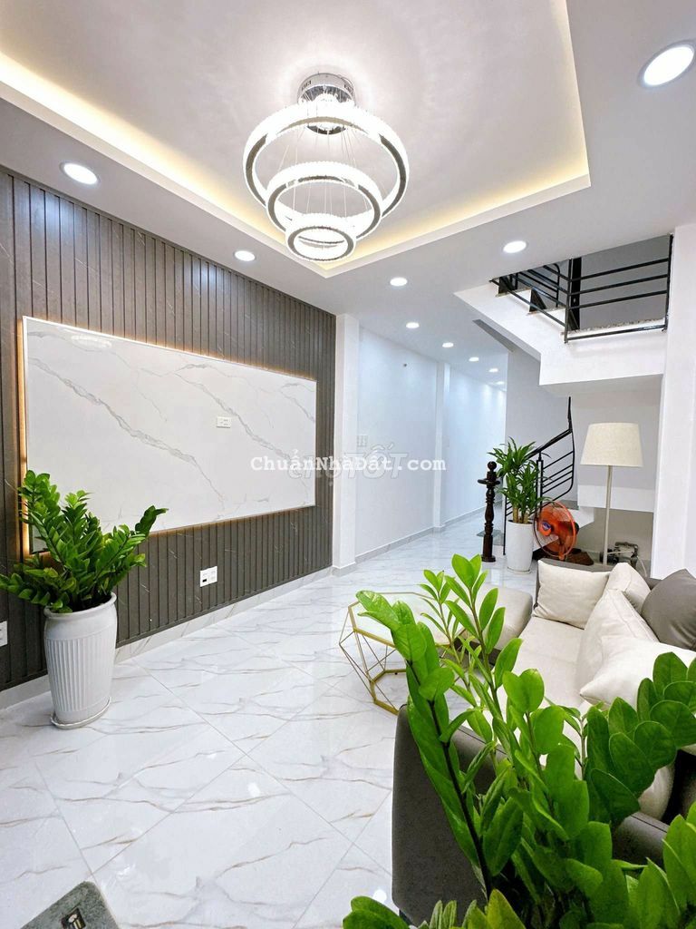 NHÀ 2 LẦU MỚI , ĐƯỜNG HOÀNG HOA THÁM , P5 , QUẬN - PN