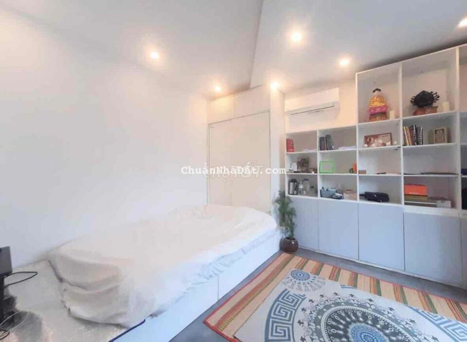 Tôi cần bán nhà HXH Phan Đăng Lưu. 50m2, 4PN