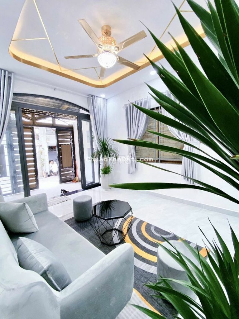 NGUYỄN THƯỢNG HIỀN- P5 PHÚ NHUẬN- 52M2- 4 TẦNG MỚI. CHỈ6TY8