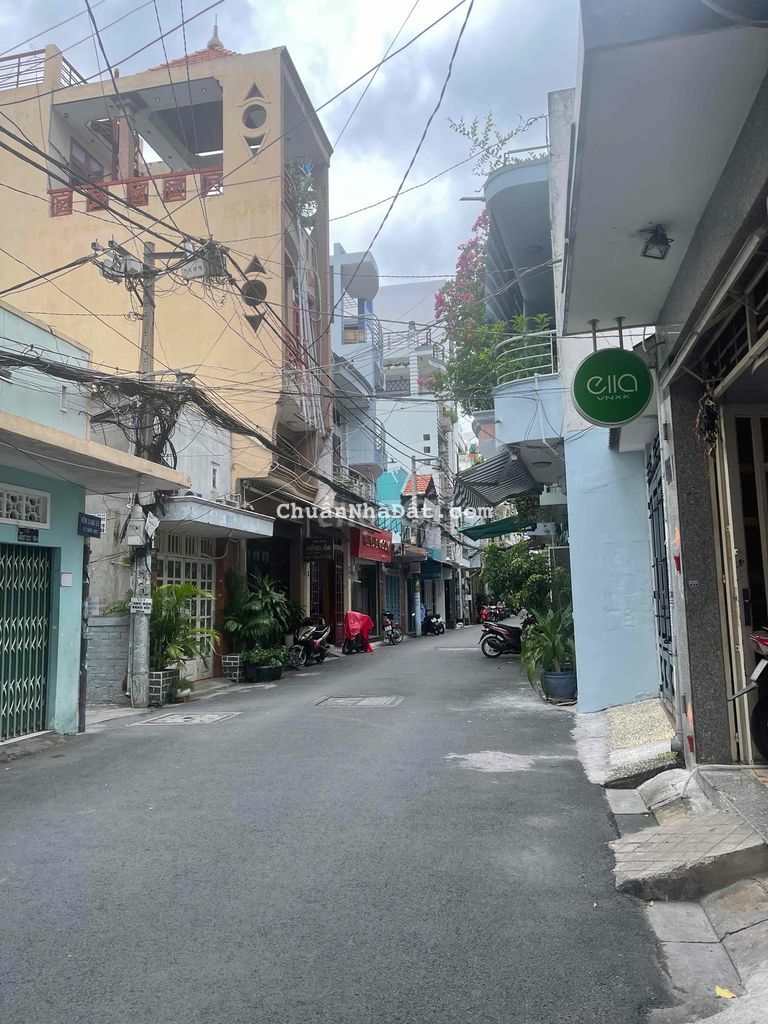 HXT TRÁNH HUỲNH VĂN BÁNH, XE HƠI NGANG NHÀ. DT 55m