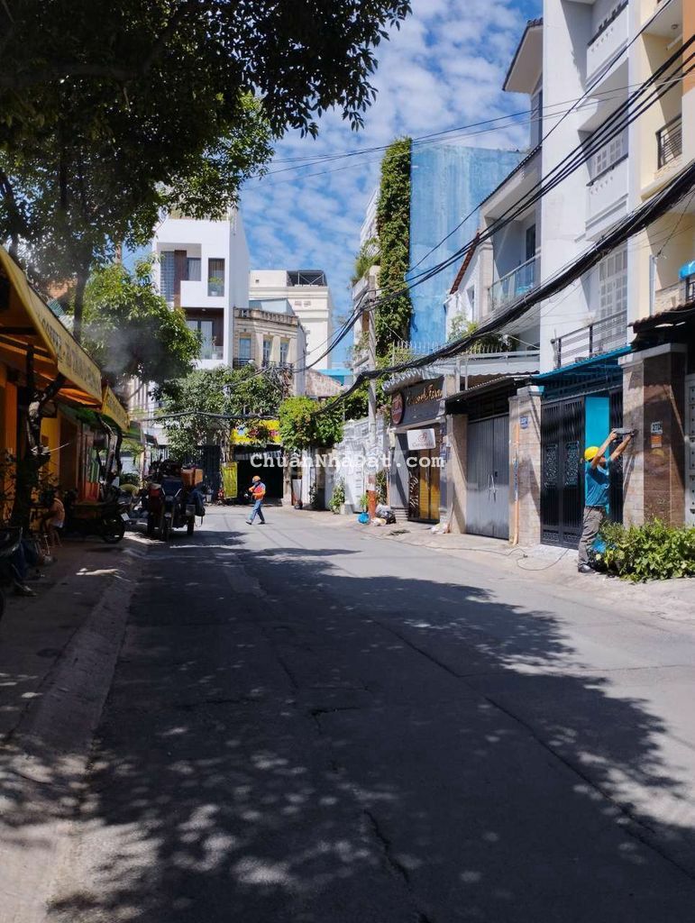 MặtTiền 3Lầu 4x15(65m2)Hoàng Diệu Trương Quốc Dung