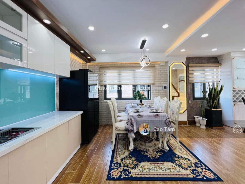 Siêu đẹp! Nhà 5 tầng mặt tiền Hoa Đào, p2 - DT: 10x9m cho thuê 60tr/th chỉ 13,5 tỷ 0925049575