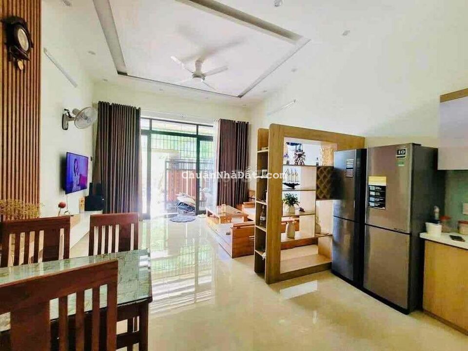 ☘️ NHÀ CẤP 4 ĐẸP. HẺM MẠC ĐĨNH CHI, P. LÊ HỒNG PHONG QUẢNG NGÃI