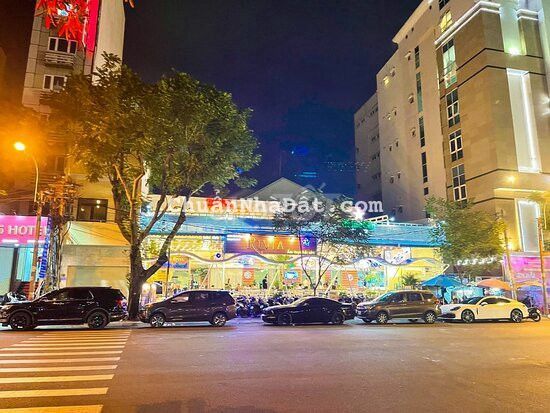 Nhà mặt tiền Nguyễn Cư Trinh Q1. DT 10x25m, vuông vức, giá rẻ Nhà mặt tiền Nguyễn Cư Trinh Q1. DT 10x25m, vuông vức, giá rẻ