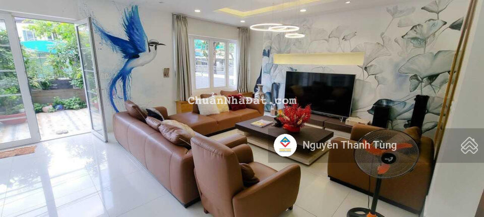 Bán nhà HXH 8m đường Nguyễn Tri Phương Quận 10. DT: 5.5x22m, trệt 3 lầu giá 19.5 tỷ TL