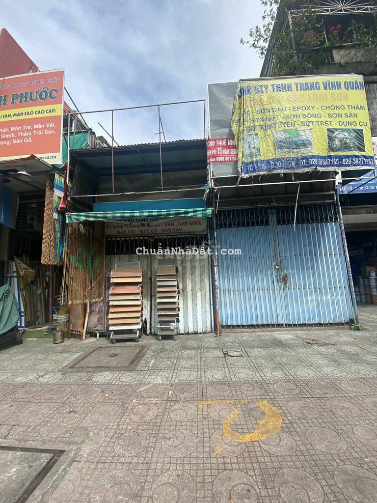 Nhà mặt tiền đường Lý Thái Tổ, P.10, Q.10. DT: 6,4 x 28m, cấp 4 Nhà mặt tiền đường Lý Thái Tổ, P.10, Q.10. DT: 6,4 x 28m, cấp 4