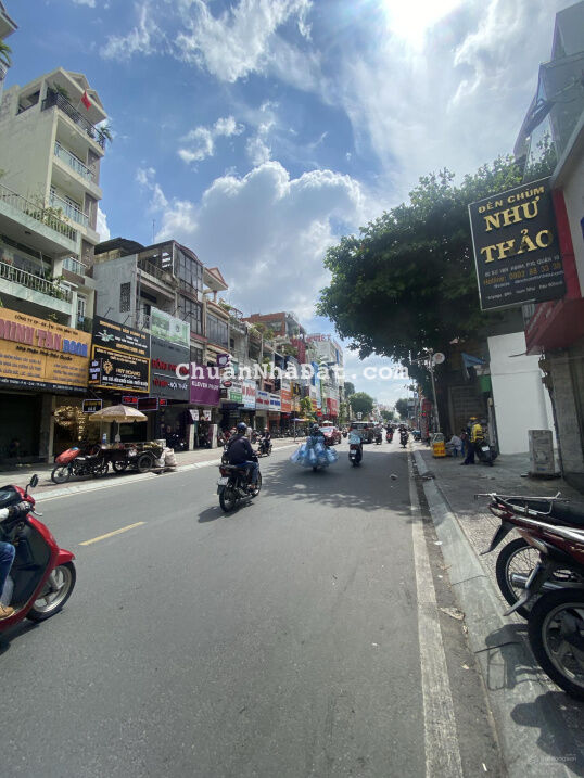 Bán nhà Cách Mạng Tháng 8, Quận 10 (16x16m) DT sàn 1800m2 sàn giá hạ 150 tỷ