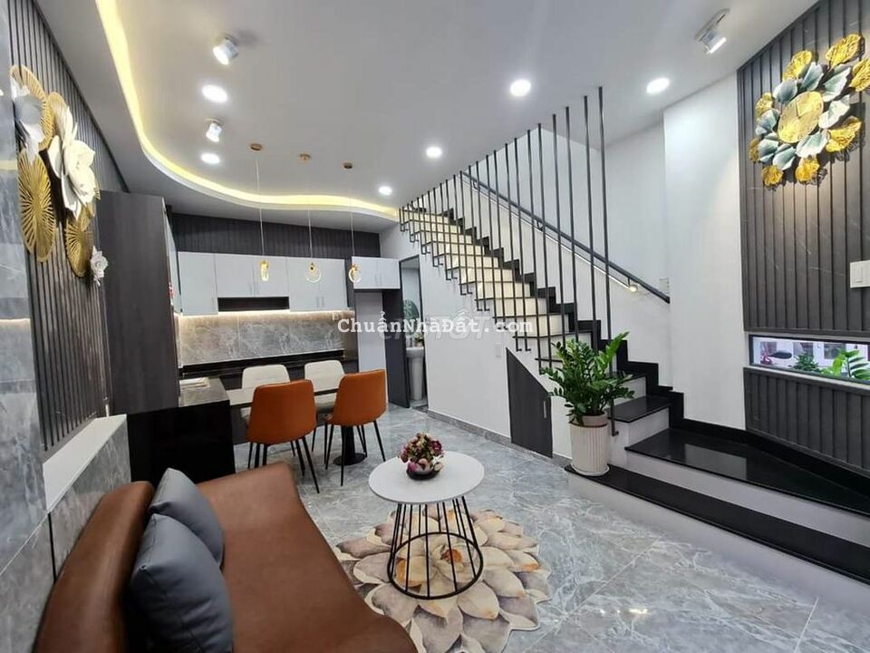 CẦN TIỀN BÁN GẤP NHÀ 2 LẦU ĐƯỜNG 3 THÁNG 2, PHƯỜNG 11, QUẬN 10