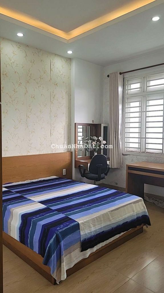 Ngộp Lý Thường kiệt - HXH 8m - 5 tầng - 4x12m