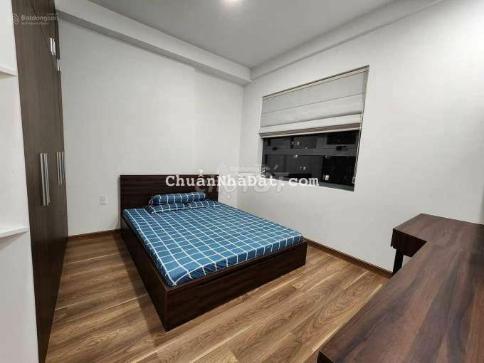 Bán nhà MT Bà Hạt P6 Q10.