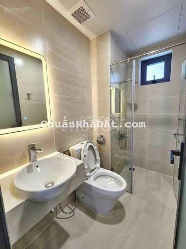 Bán nhà MT Bà Hạt P6 Q10.