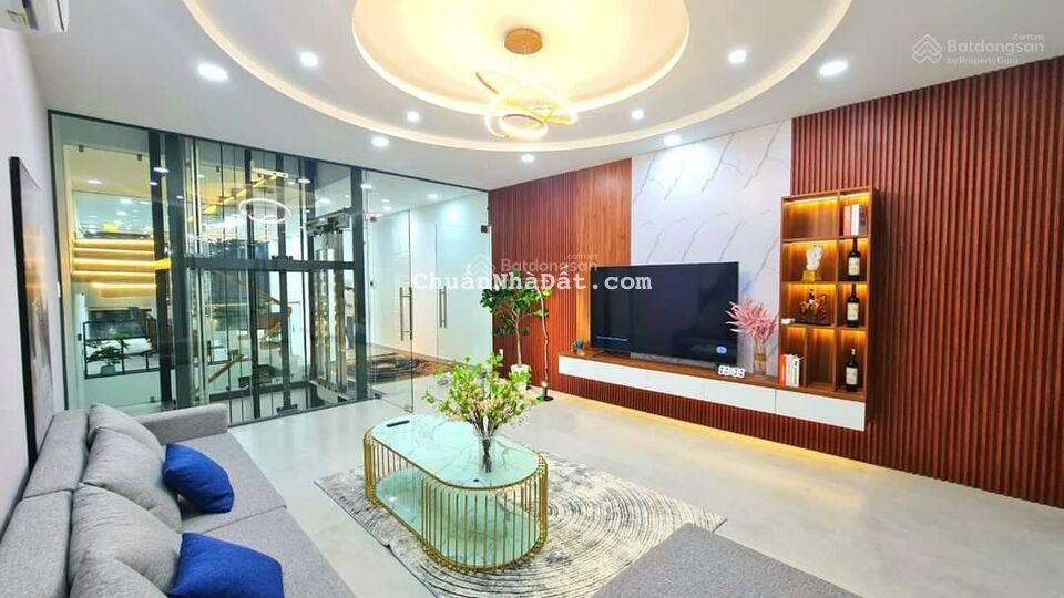 VIP mặt tiền kinh doanh đường lớn Quận 10, DT 5m x 12m, giá 10.9 tỷ