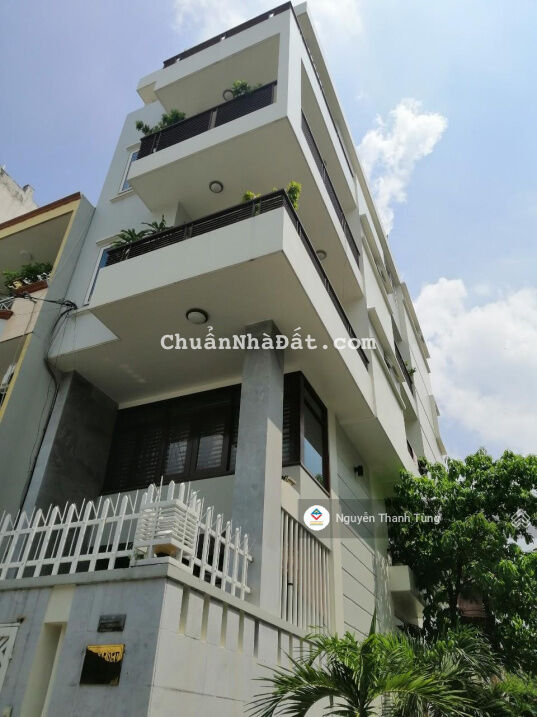 Nhà 4x18m, 3 lầu ST HXH đường Nguyễn Tri Phương, Quận 10. Vị trí đẹp giá 15.5 tỷ TL