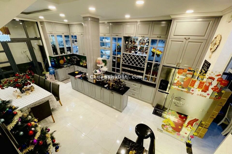 ️🏀 Gía 25 tỷ hạ 18 tỷ, MTNB 8m Thành Thái, Q10. 6m x 20m, 3 LẦU