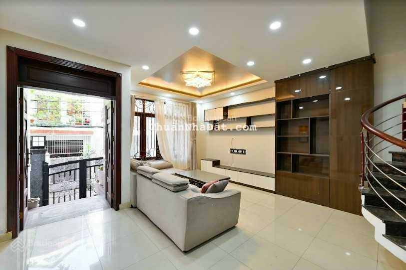 bán nhà ngay học viện hành chính quốc gia đường 3-2q10 dt 7x12 nhà 4 lầu giá 17 tỷ