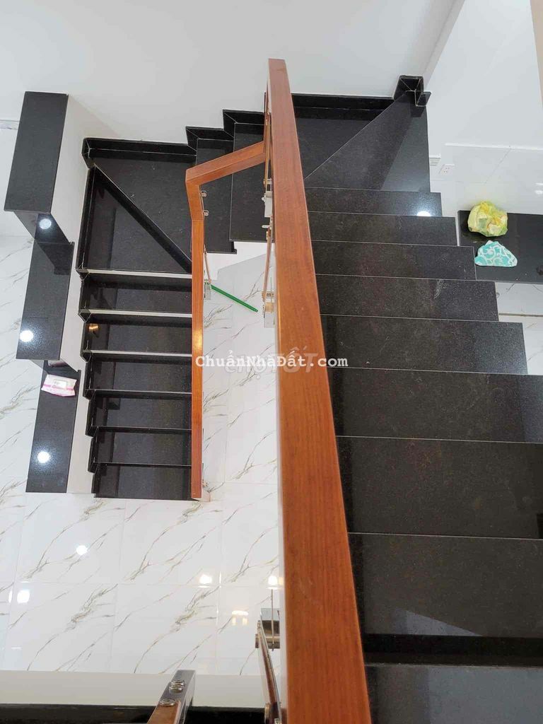Bán Nhà Mặt Tiền Lãnh Binh Thăng - Ngang 5 Mét  Ngay Nhà Thi Đấu