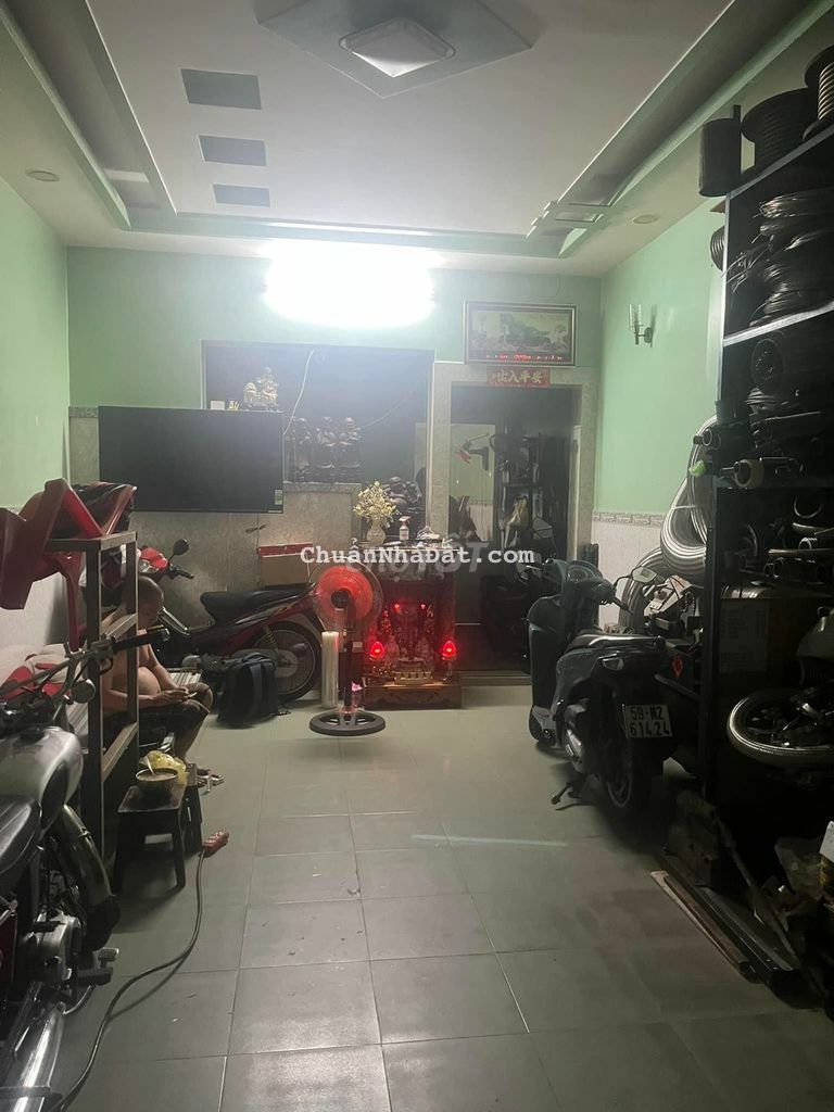 HỒNG BÀNG HẺM XE HƠI - KẾ BÊN UBND PHƯỜNG 1 - KHU DÂN TRÍ CAO QUẬN 11