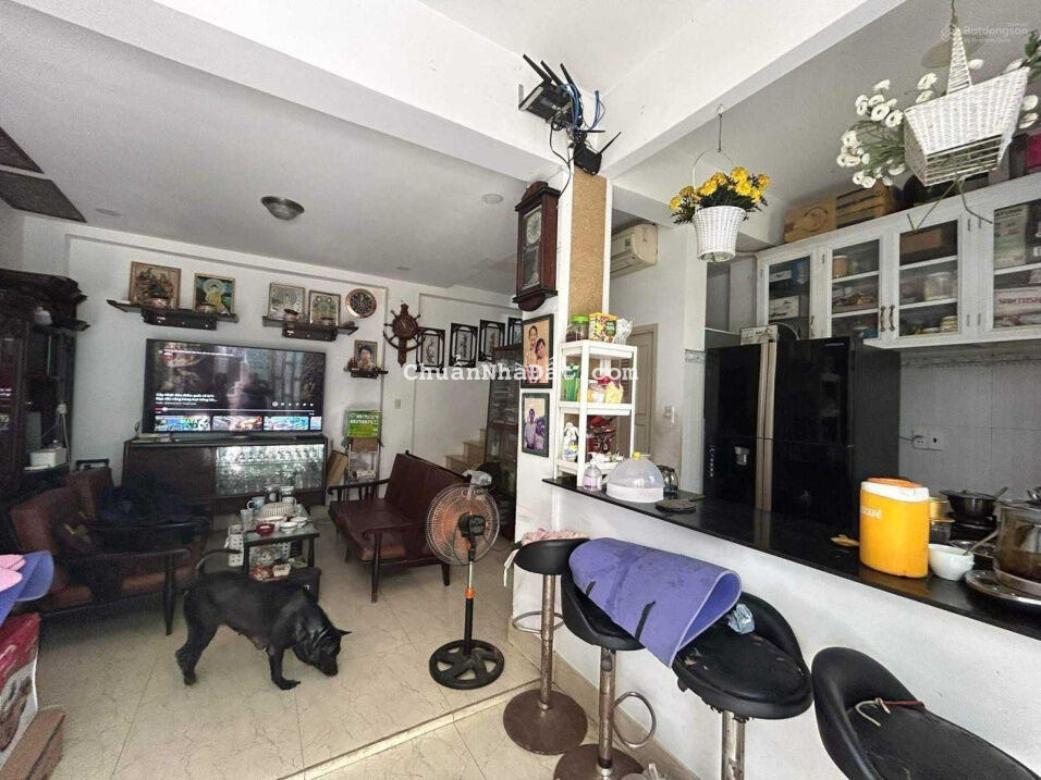 Bán nhà Lê Đại Hành Quận 11 ôtô ngủ trong nhà 58m2 ngang 6m vài bước ra mặt tiền chỉ 6tỷx Bán nhà Lê Đại Hành Quận 11 ôtô ngủ trong nhà 58m2 ngang 6m vài bước ra mặt tiền chỉ 6tỷx