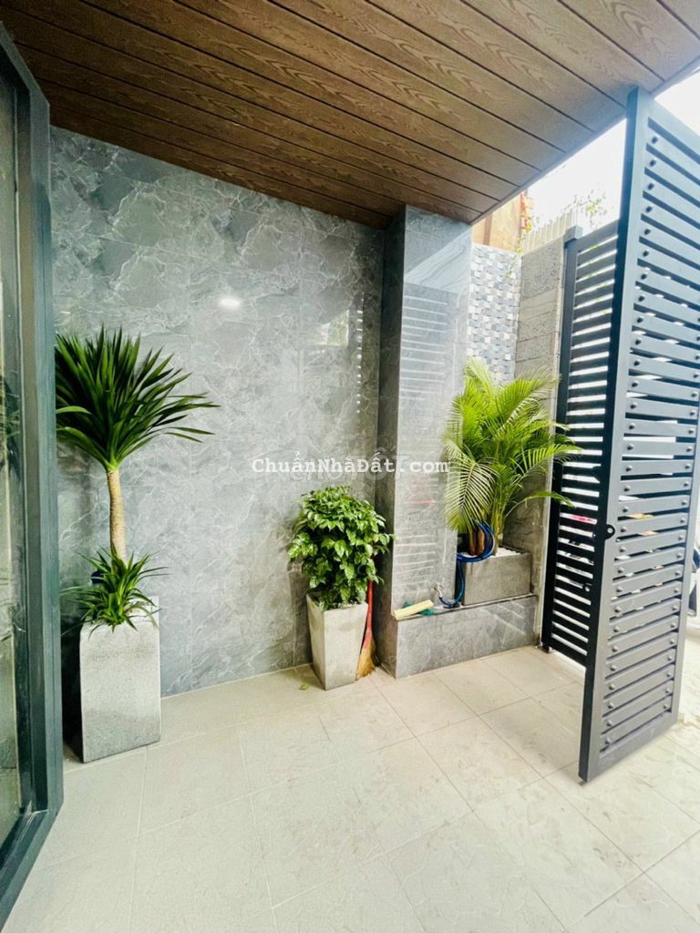 Lạc long quân (4,20 x 18m), dtcn 76m2, nhà 1 trệt 1 lầu, nhà đẹp 100%