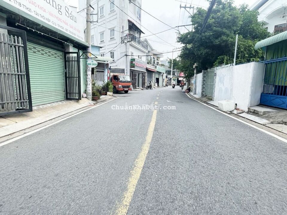 HIẾM - 100M2, NGANG 5M, GẦN METRO QUẬN 12, XE HƠI NGỦ NHÀ, HƠN 4 TỶ. HIẾM - 100M2, NGANG 5M, GẦN METRO QUẬN 12, XE HƠI NGỦ NHÀ, HƠN 4 TỶ.