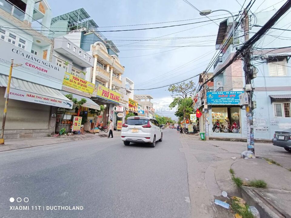 Bán nhà HXH 2T, 100m2, 4PN, Thạnh Lộc, Quận 12 Bán nhà HXH 2T, 100m2, 4PN, Thạnh Lộc, Quận 12