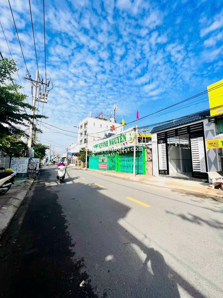 4,3x25 mặt tiền hùynh thị na b.bán mọi ngành nghề nhà mới vào ở ngay