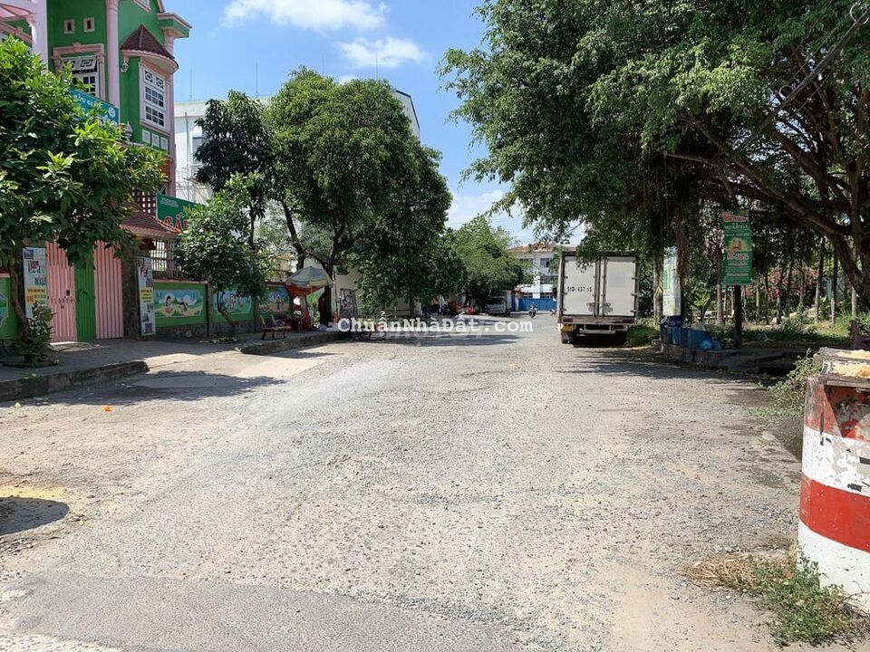 BÁN ĐẤT TẶNG DÃY TRỌ - NGANG 6M - PHÙ HỢP XÂY BIỆT THỰ - CHDV. BÁN ĐẤT TẶNG DÃY TRỌ - NGANG 6M - PHÙ HỢP XÂY BIỆT THỰ - CHDV.