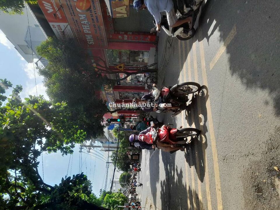 Nhà 3 tầng,Mặt tiền Đ. Nguyễn Thị Đặng, gần GòVấp