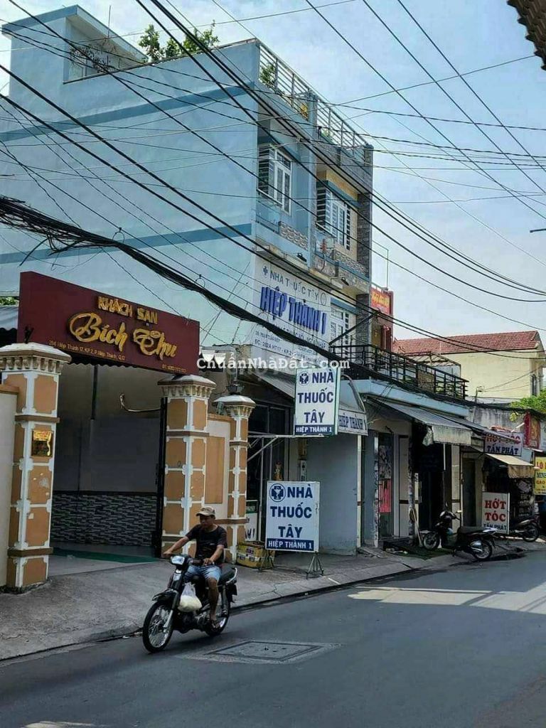 Nhà SHR 8mx 30m.Đúc 3 lầu xây thành 2 căn mặt tiền Đường Hiệp Thành 17