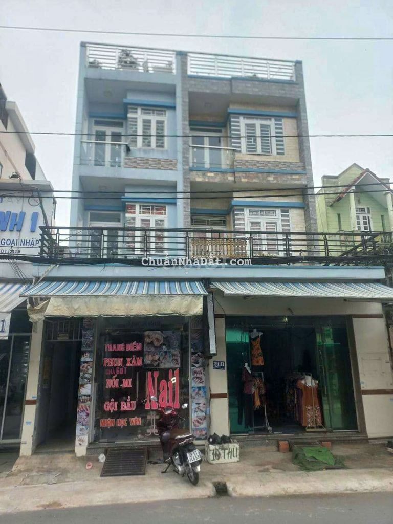 Nhà SHR 8mx 30m.Đúc 3 lầu xây thành 2 căn mặt tiền Đường Hiệp Thành 17