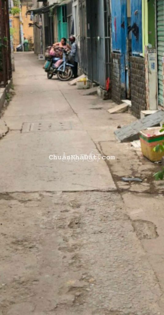 Bán gấp Nhà ngộp Q12 dt khủng 240m thu nhập ổn định 20tr/ tháng