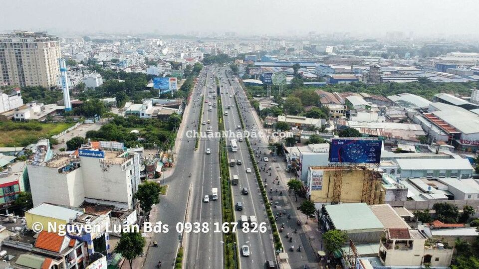 MẶT TIỀN TRƯỜNG CHINH- NGAY MŨI TÀU PHAN VĂN HỚN