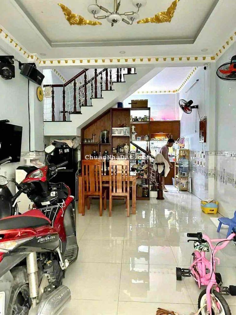 Nhà bán đúc 1 lầu 2,6ty khu dân cư hỗ trợ vay