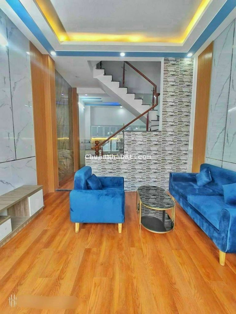 Nhà phố SHR đúc 2 lầu sân thượng 4PN. 1/ Hẻm 4m Đường Hiệp Thành 13