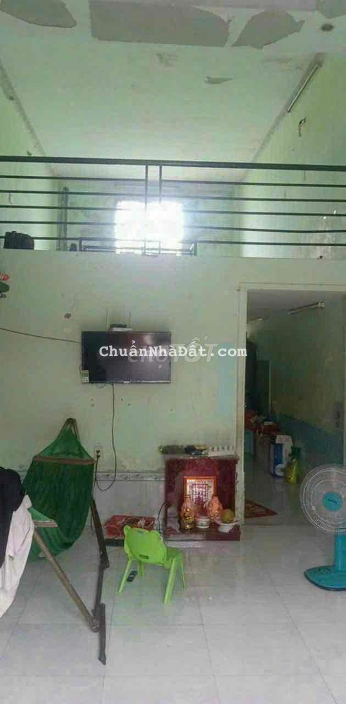 Bán Gấp Nhà Sổ chung 3.7x12,lửng,HXH,1tỷ100tr,Đường đông bắc.q12