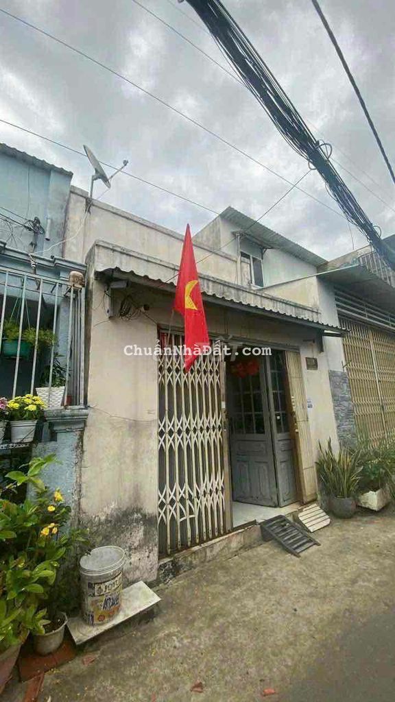 Bán Gấp Nhà Sổ chung 3.7x12,lửng,HXH,1tỷ100tr,Đường đông bắc.q12