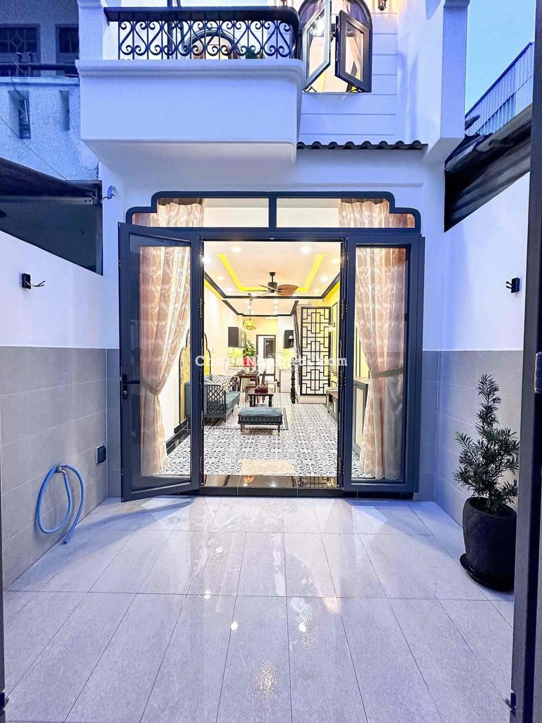 Bán gấp nhà phố 3.4x16,1 lầu,3tỷ780TL,Lê thị Riêng.q12