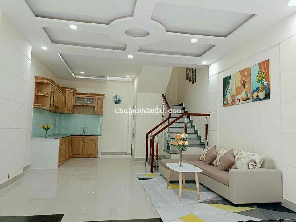 Nhà Thạnh Xuân 33 1 trệt 2 lầu,3PN-3WC,cách ủy ban Thạnh Xuân 500m