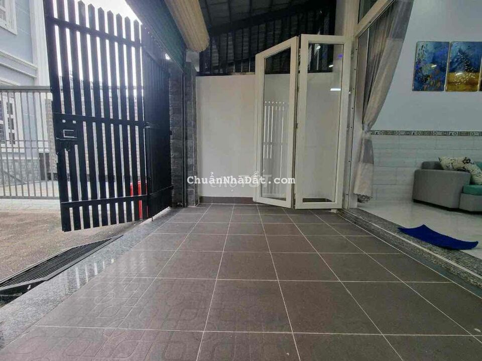 Nhà đẹp khu đồng bộ Thạnh Xuân 25,trệt 3 lầu,gần chợ-trường học
