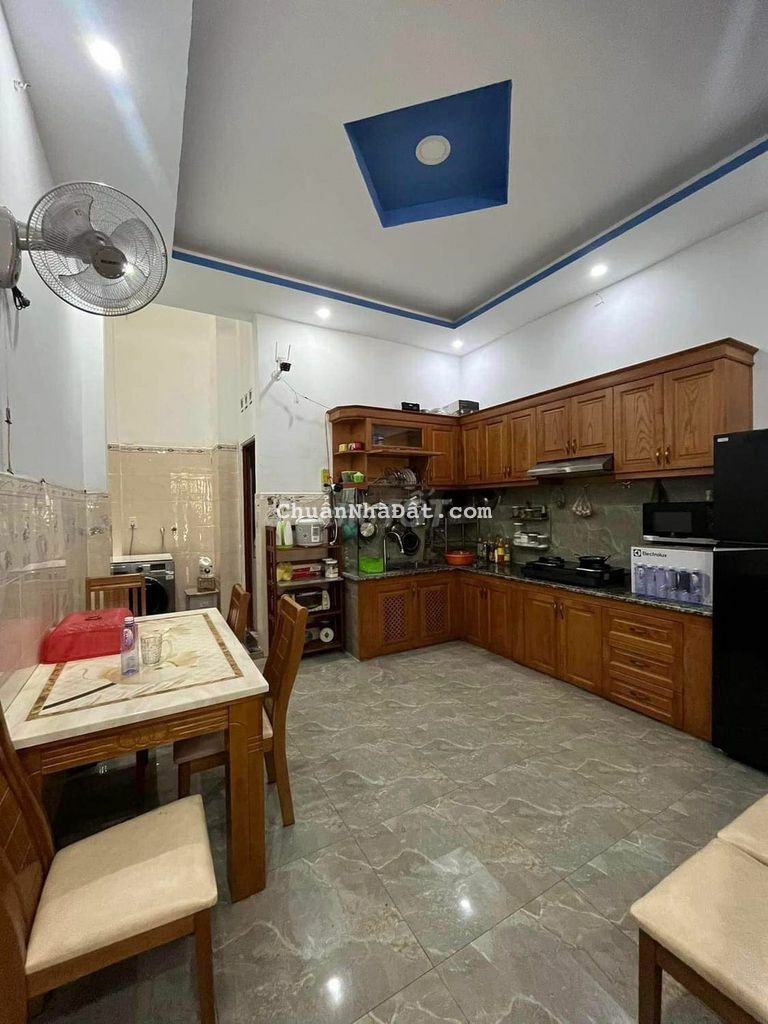 Nhà Mới 3 Tầng, HXH Nguyễn Văn Quá, 57M2, 3PN, Sát Gò Vấp, Chỉ 3 Tỷ 8.