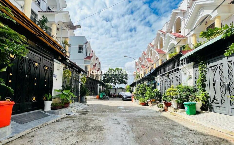 Bán gấp Nhà đẹp Thạnh Lộc 19, Q12 - KDC Vạn Xuân