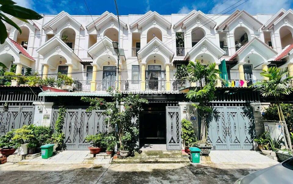 Bán gấp Nhà đẹp Thạnh Lộc 19, Q12 - KDC Vạn Xuân