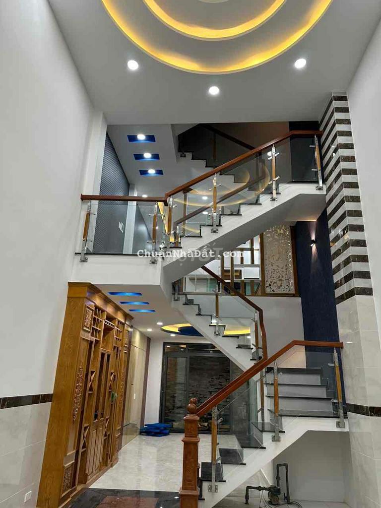 NHÀ 4 TẦNG - VỊ TRÍ VIP - NGAY NGÃ TƯ VƯỜN LÀI - APĐ NHÀ 4 TẦNG - VỊ TRÍ VIP - NGAY NGÃ TƯ VƯỜN LÀI - APĐ