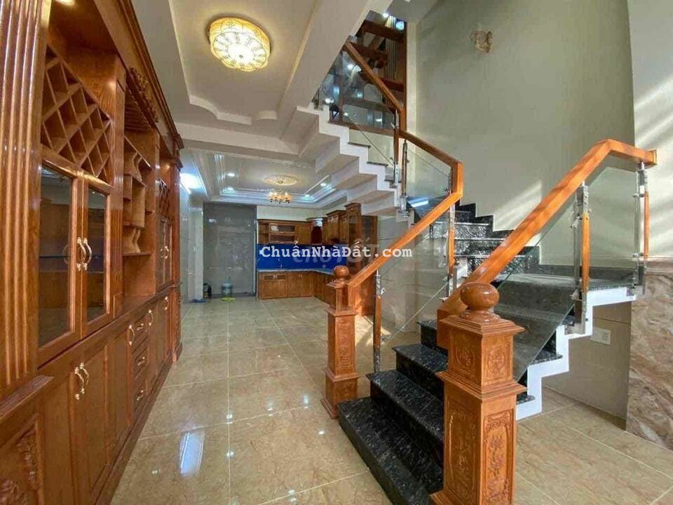 Nhà 5 Tầng Hẻm Xe Tải 8M, Nhà Đẹp Như Hình, 1/ Nguyễn Ảnh Thủ, Quận 12 Nhà 5 Tầng Hẻm Xe Tải 8M, Nhà Đẹp Như Hình, 1/ Nguyễn Ảnh Thủ, Quận 12