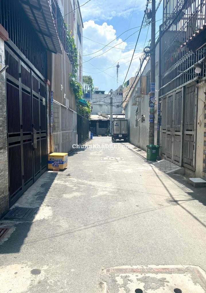 Nhà TCH18 đường nhựa 5m thông DT 62m2 tiện mở văn phòng